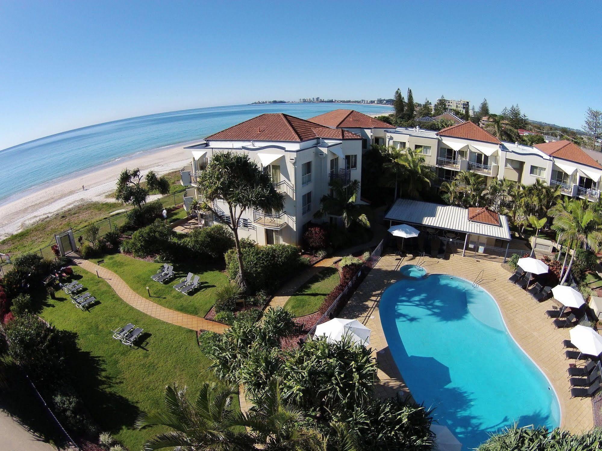 Golden Riviera Absolute Beachfront Resort Gold Coast Exterior photo